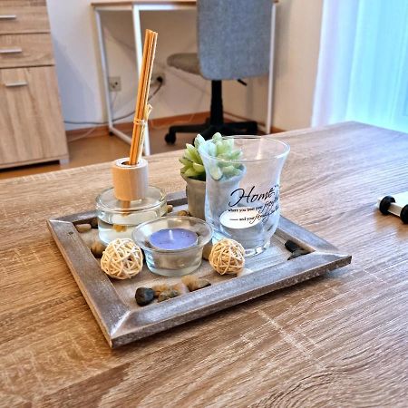 Brise Business Apartment Nahe Leipziger Messe - Porsche - Bmw - Dhl - Wlan - Parkplatz - Business Travelers Only Eksteriør bilde