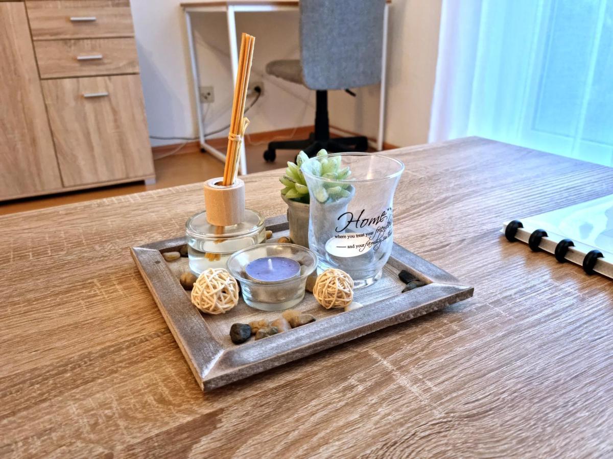 Brise Business Apartment Nahe Leipziger Messe - Porsche - Bmw - Dhl - Wlan - Parkplatz - Business Travelers Only Eksteriør bilde